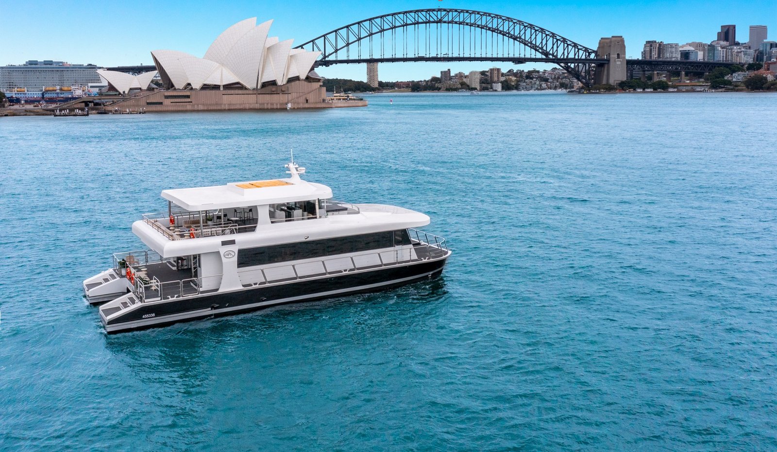 Hero image for the experience offer called: MV KARISMA II